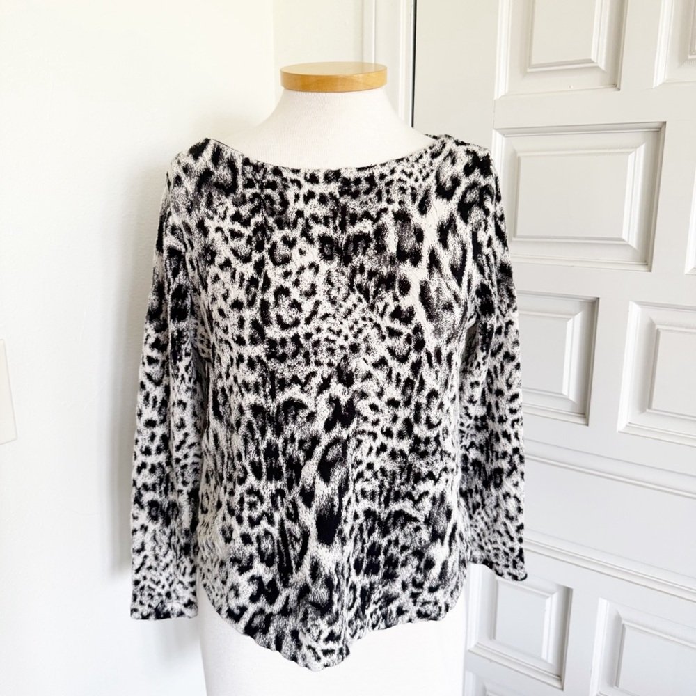 Chico's Sweater Black White Animal Print Long 3/4 Sleeve Size 1 Medium